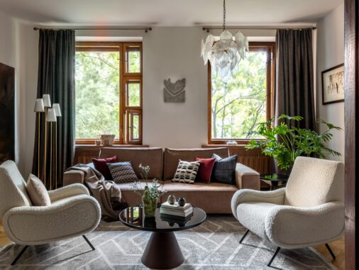 The Mid-Century Apartment: Modern Comfort Meets Retro Charm